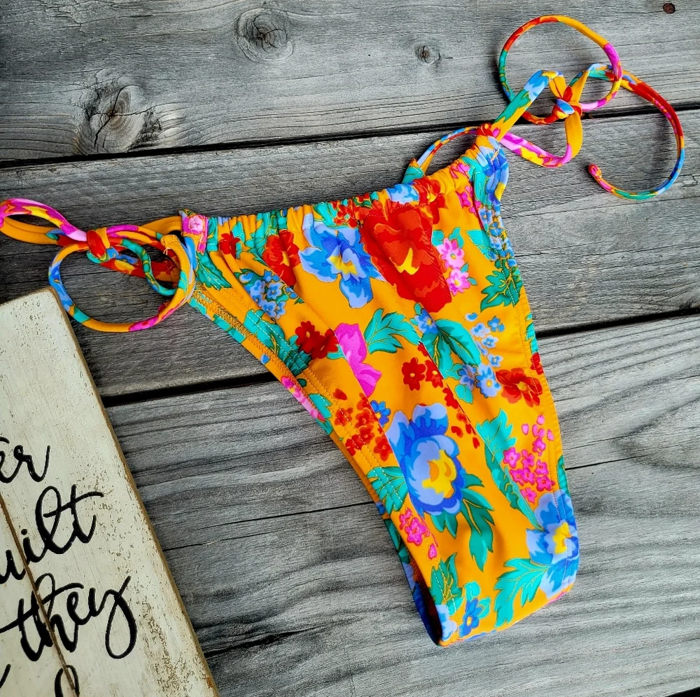 Xhilaration Swim Bottoms - Picture 1 of 5